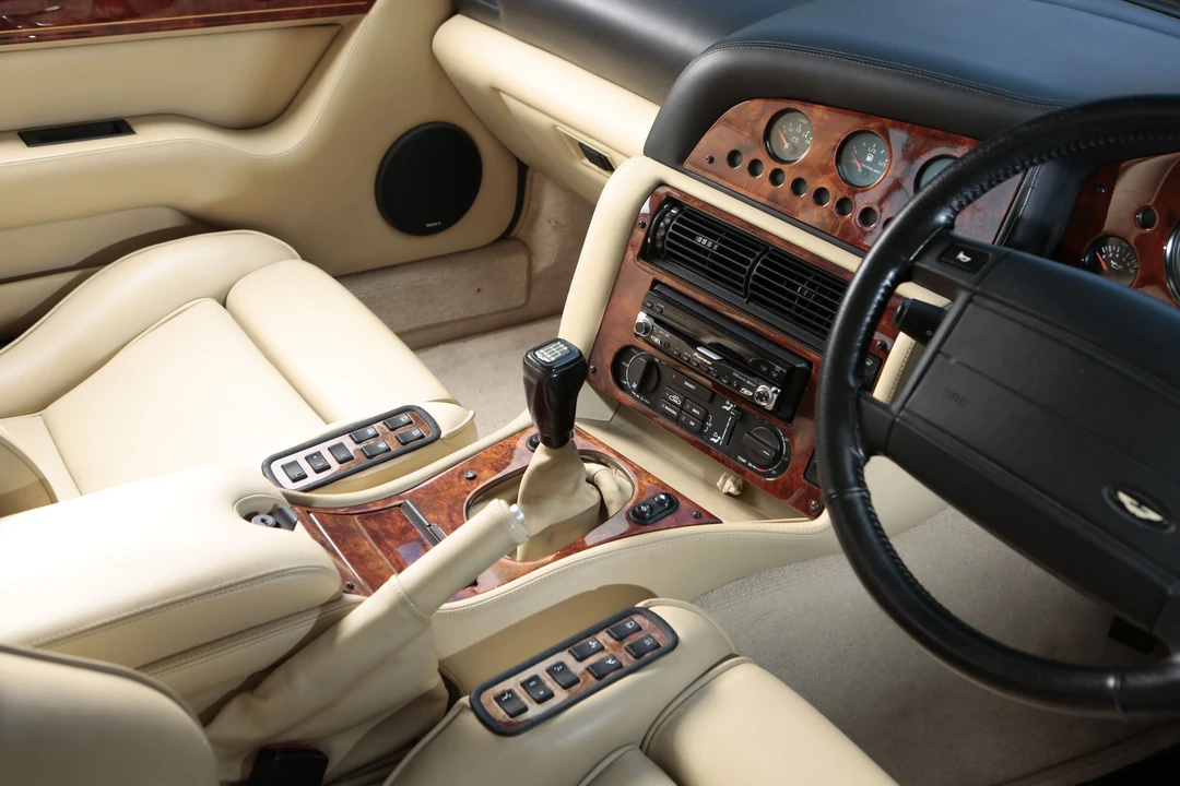 1994 Aston Martin Vantage (1993-2000) - Image 8 of 19