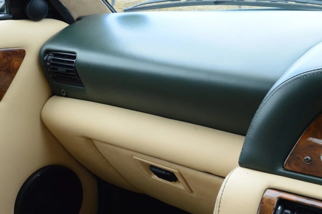 1994 Aston Martin Vantage (1993-2000) - Image 27 of 30