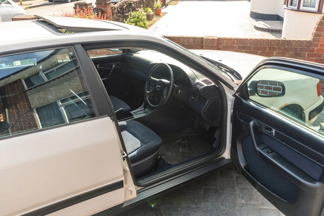 1994 Audi C4 100 - Image 2 of 30
