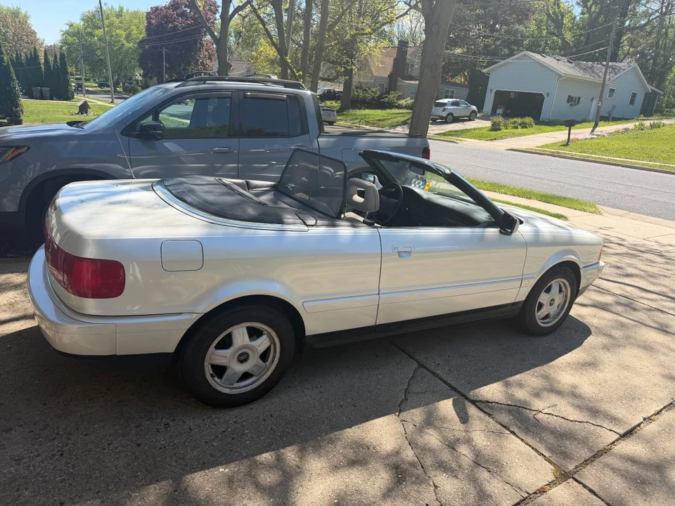 1994 Audi Coupe & Cabriolet - Image 12 of 14