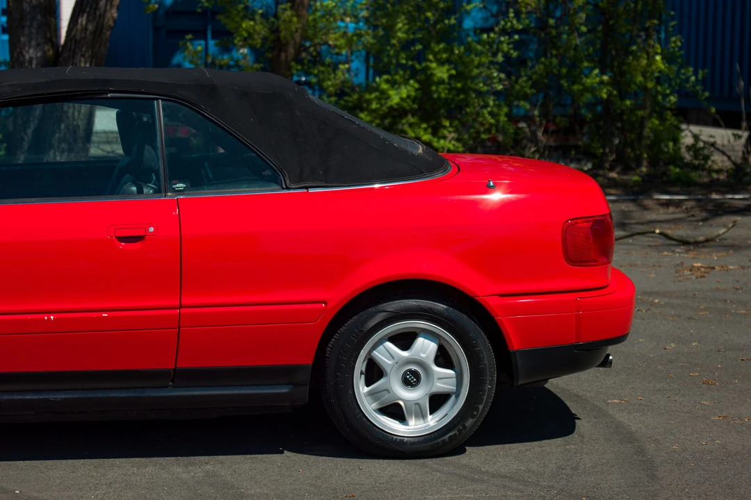 1994 Audi Coupe & Cabriolet - Image 28 of 31