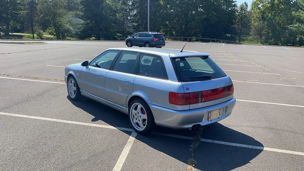 1994 Audi RS2 Avant - Image 17 of 31