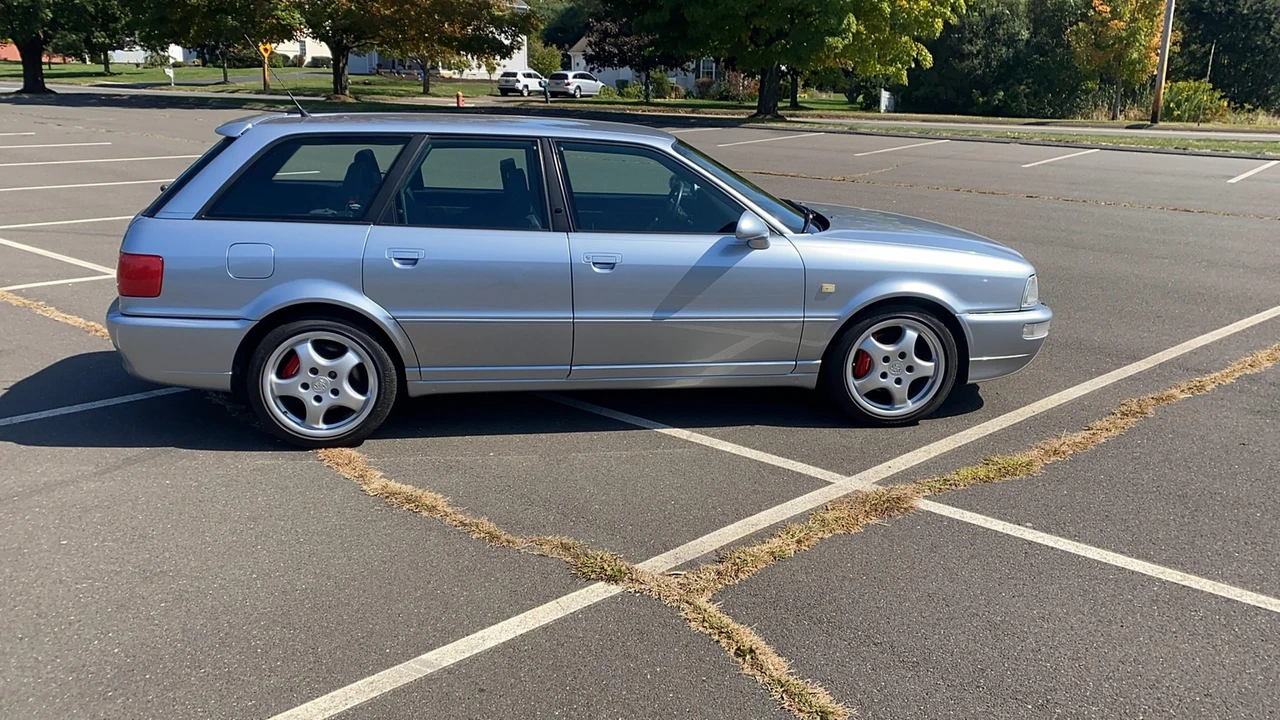 1994 Audi RS2 Avant - Image 10 of 31