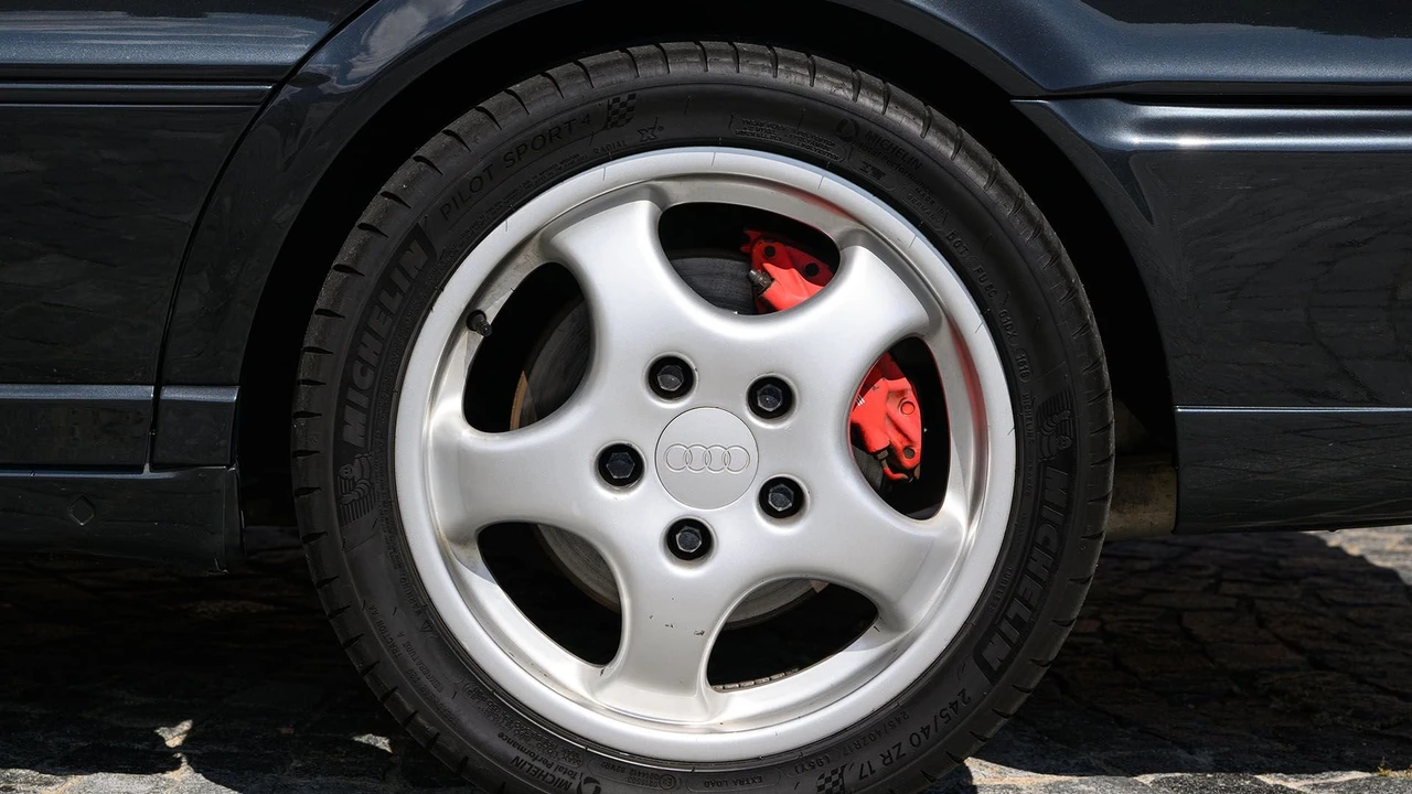1994 Audi RS2 Avant - Image 13 of 31