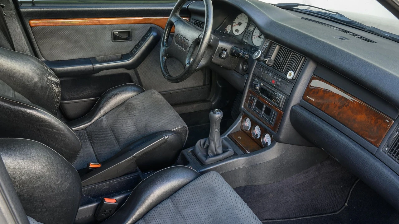 1994 Audi RS2 Avant - Image 20 of 31