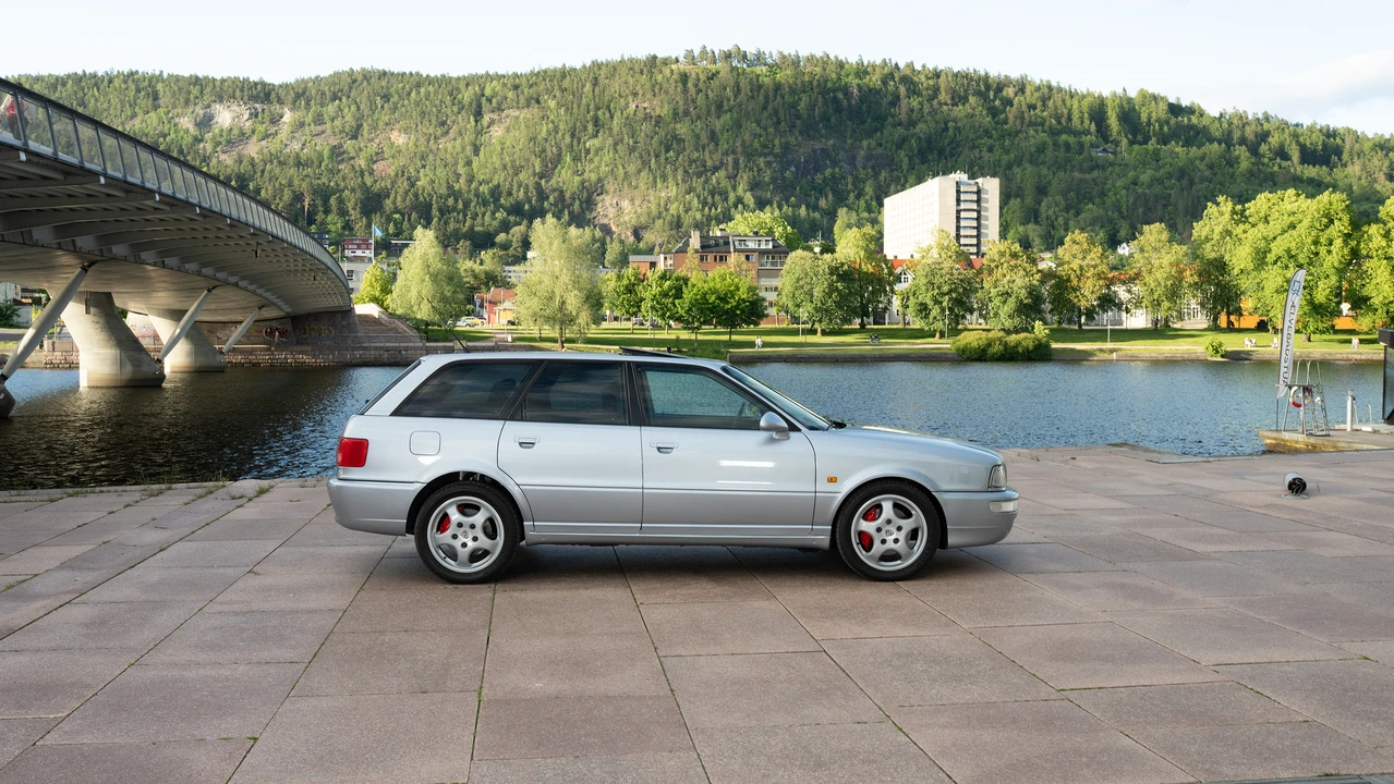 1994 Audi RS2 Avant - Image 10 of 31