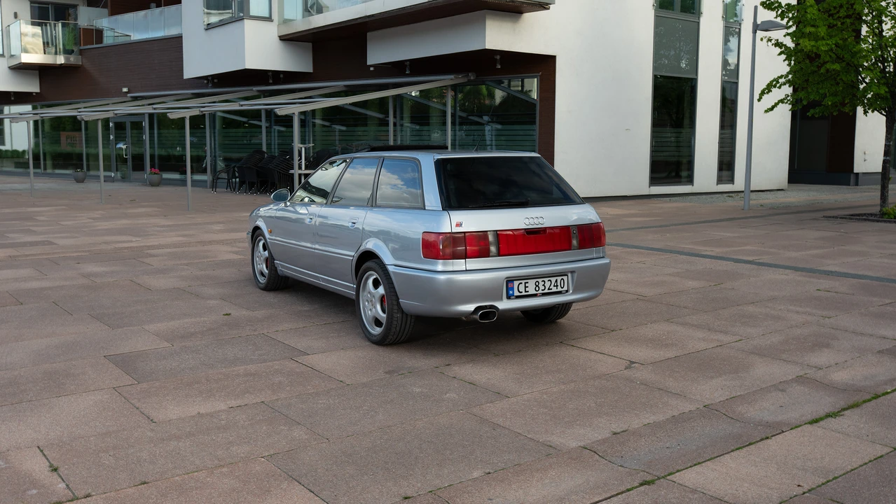 1994 Audi RS2 Avant - Image 5 of 31