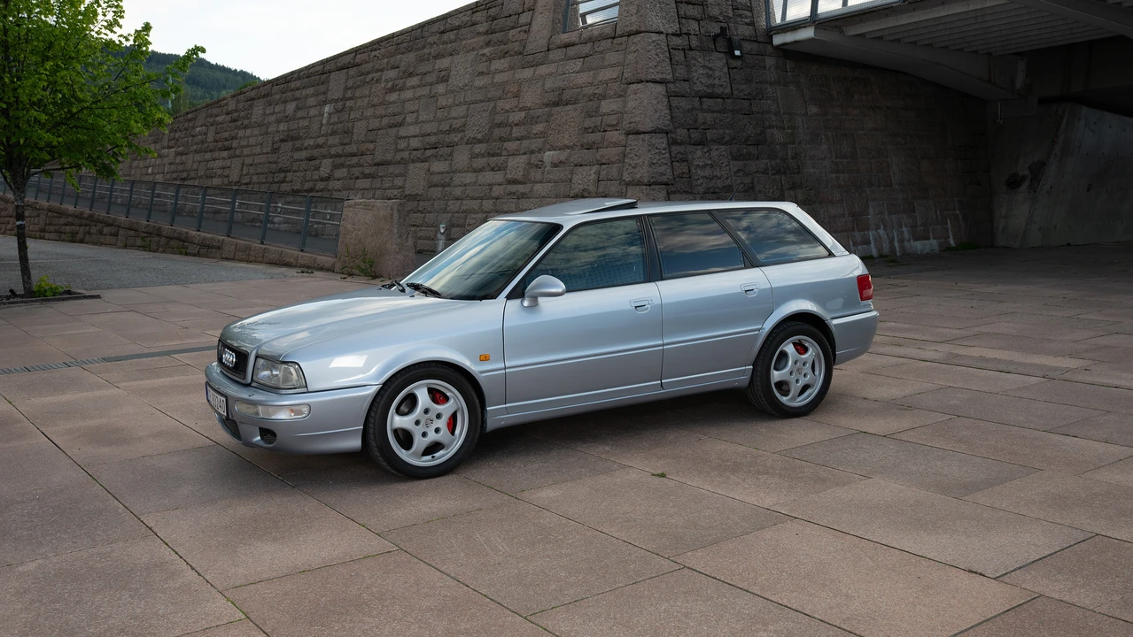 1994 Audi RS2 Avant - Image 16 of 31