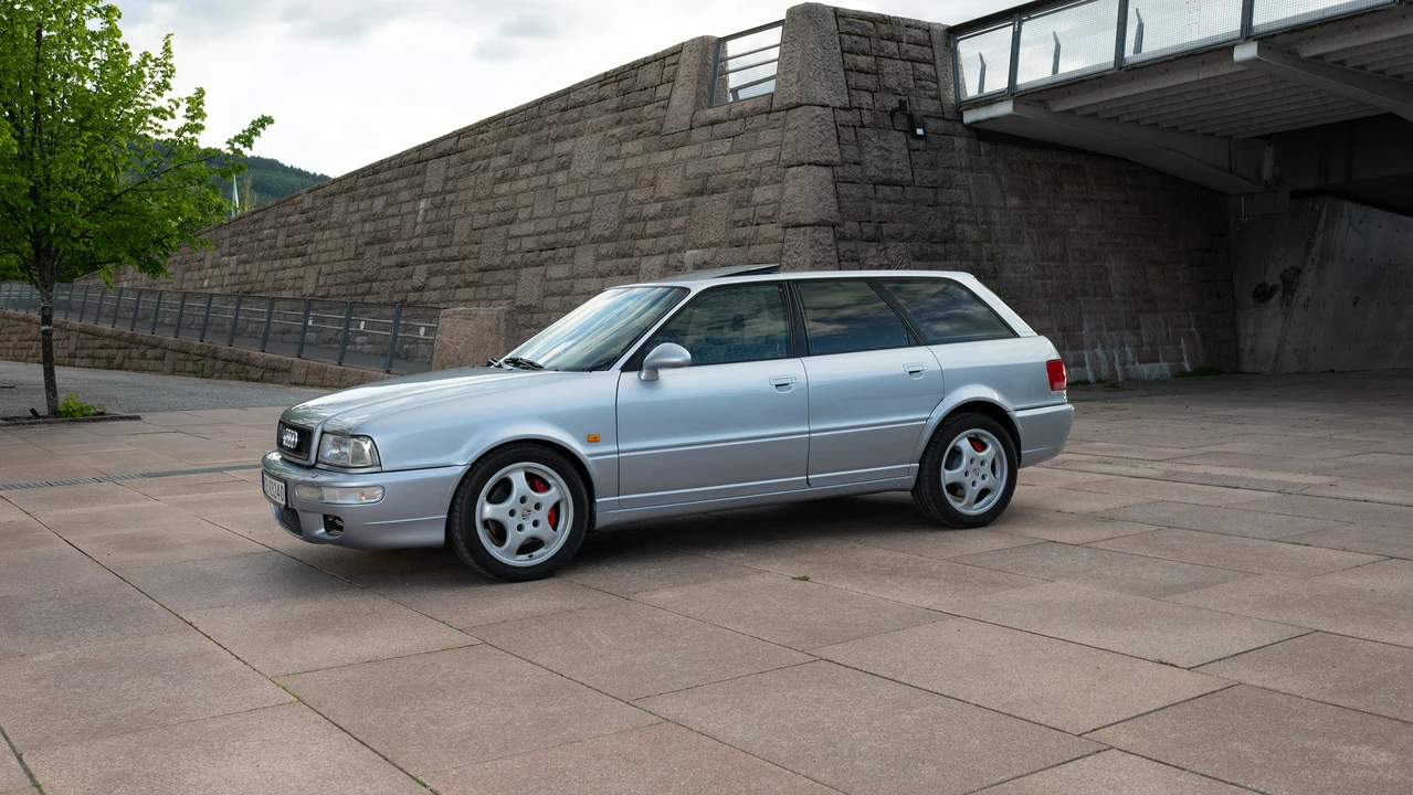 1994 Audi RS2 Avant - Image 23 of 31