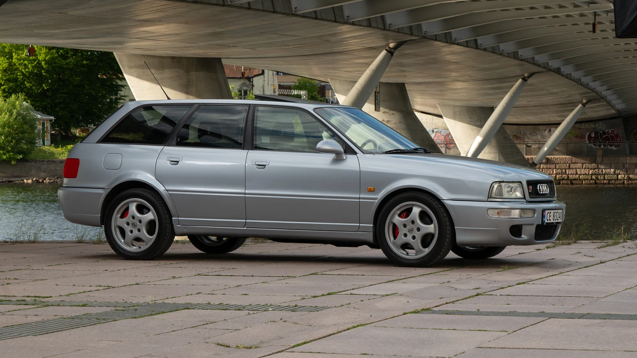 1994 Audi RS2 Avant - Image 11 of 31