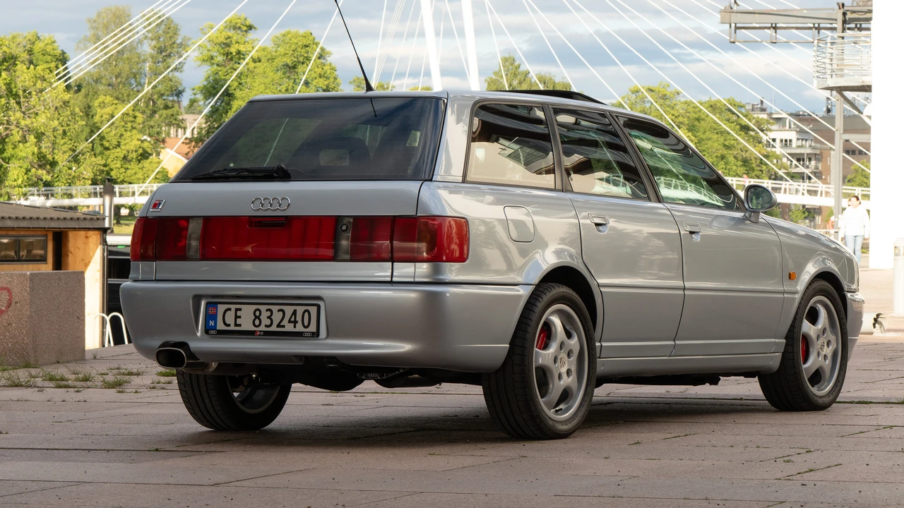 1994 Audi RS2 Avant - Image 24 of 31