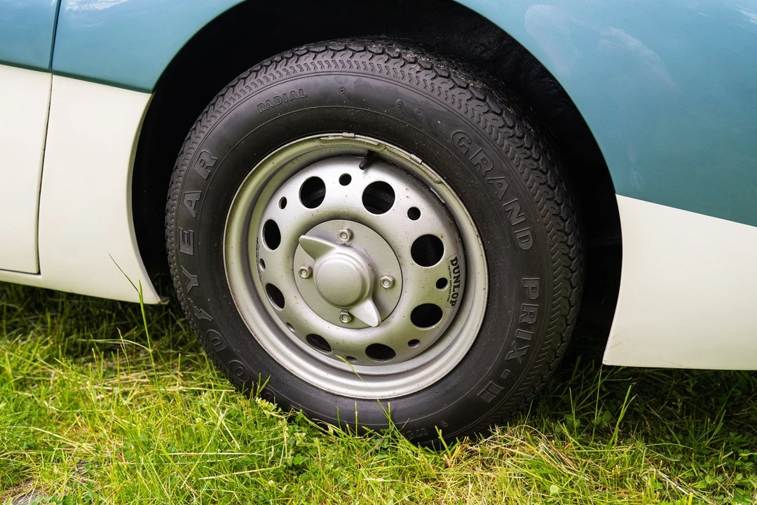 1994 Austin-Healey 100 - Image 9 of 30