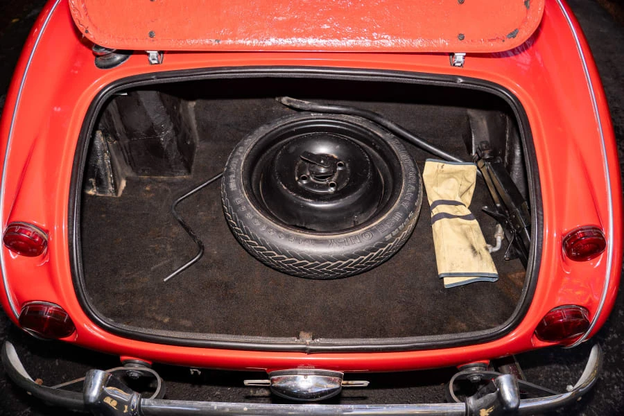 1994 Austin-Healey 3000 Mark II - Image 19 of 24