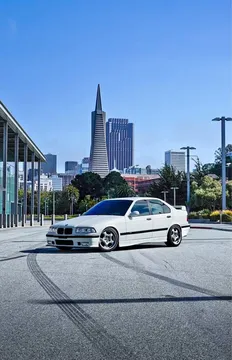 1994 BMW 318i Sedan
