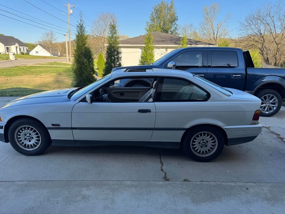 1994 BMW E36 3 Series - Image 2 of 11