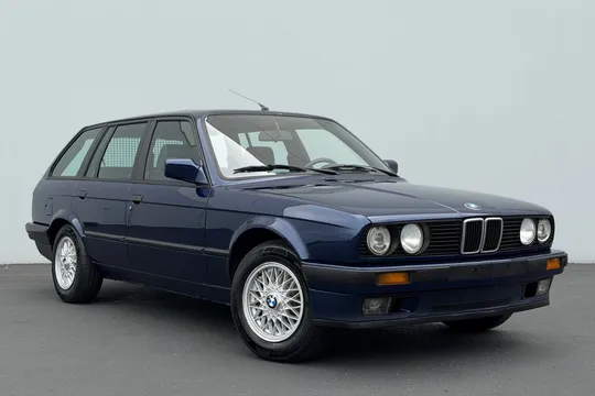 1994 BMW 318i Touring Design Edition 5-Speed
