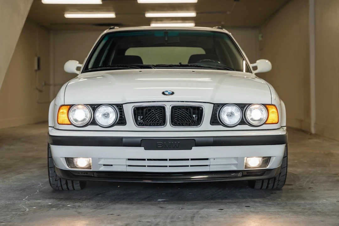 1994 BMW E34 5 Series - Image 2 of 31