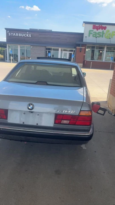 1994 BMW E32 7 Series - Image 3 of 8