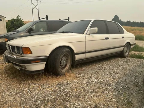 1994 BMW 7 Series 740iL Sedan 4D