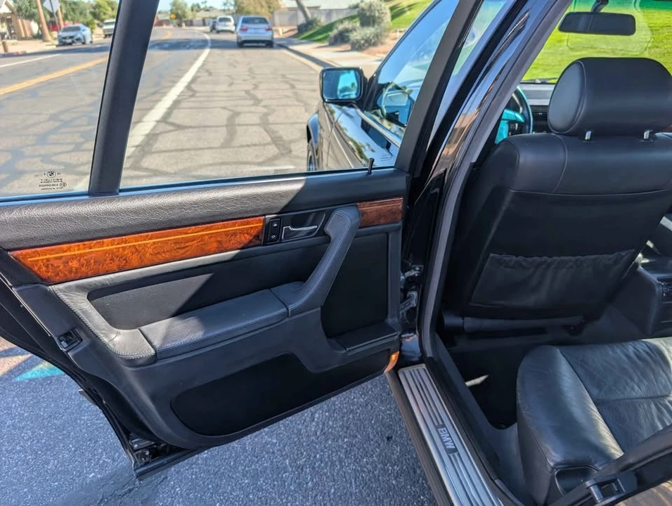 1994 BMW E32 7 Series - Image 15 of 16