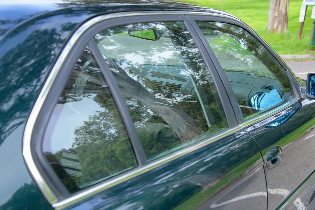 1994 BMW E32 7 Series - Image 20 of 31
