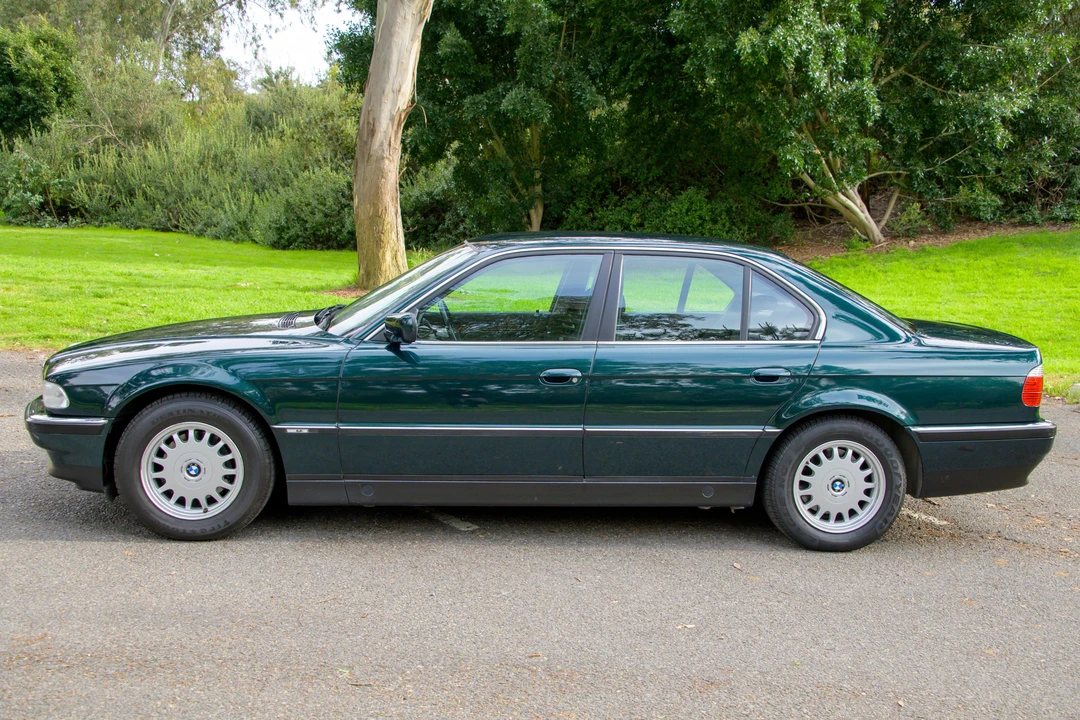 1994 BMW E32 7 Series - Image 3 of 31
