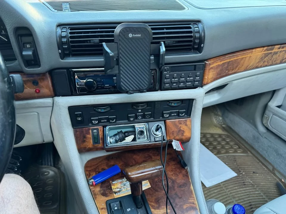 1994 BMW E32 7 Series - Image 7 of 10