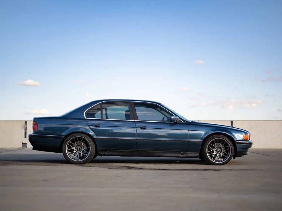 1994 BMW E38 7 Series - Image 12 of 31