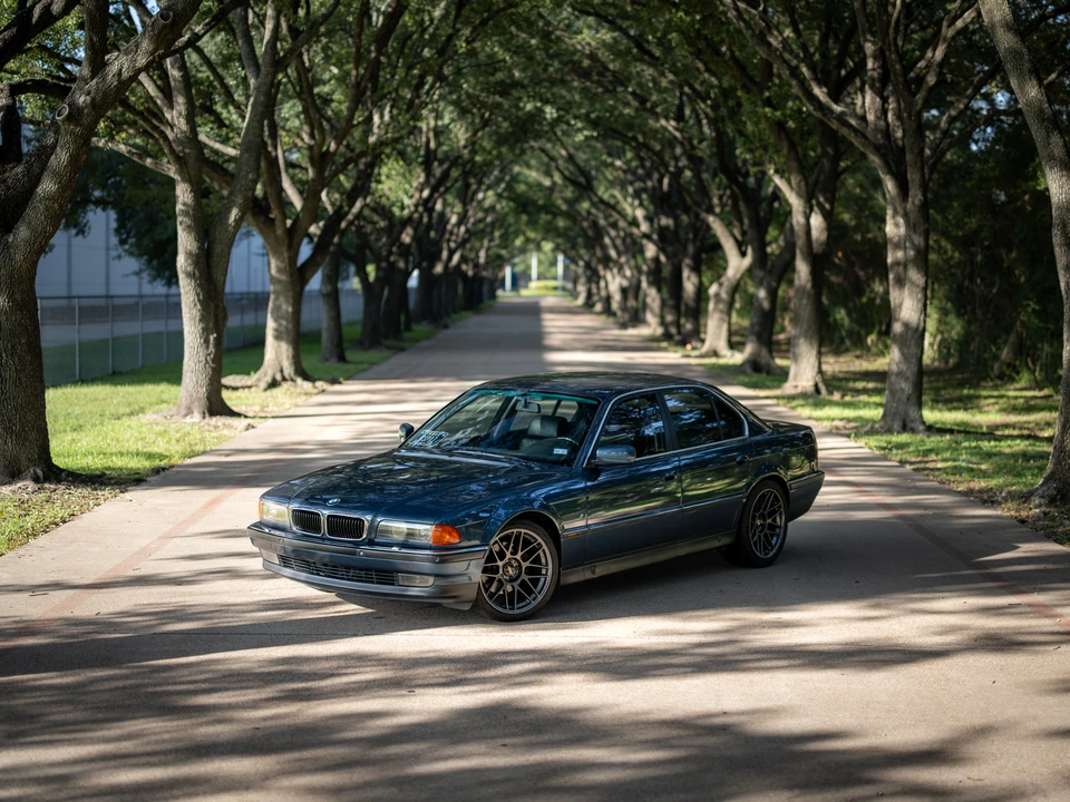 1994 BMW E38 7 Series - Image 3 of 31