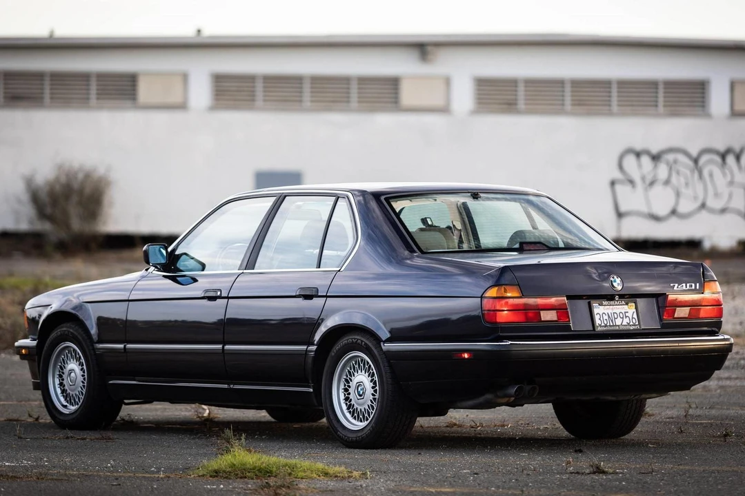 1994 BMW E32 7 Series - Image 5 of 31