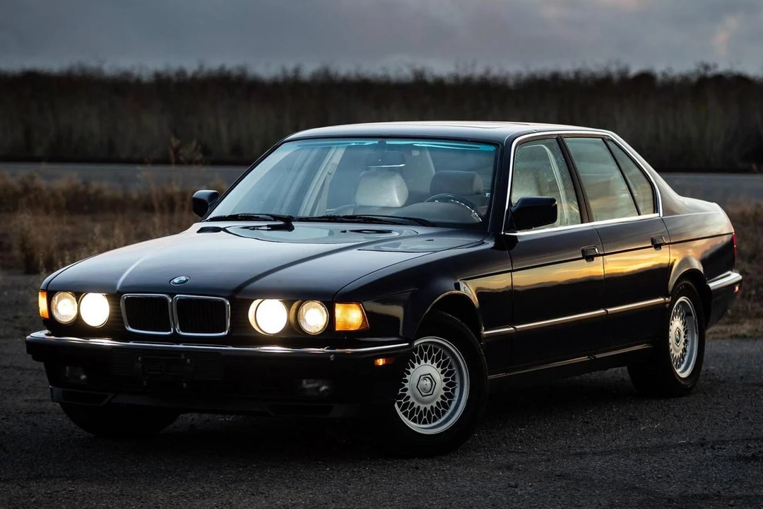 1994 BMW E32 7 Series - Image 2 of 31