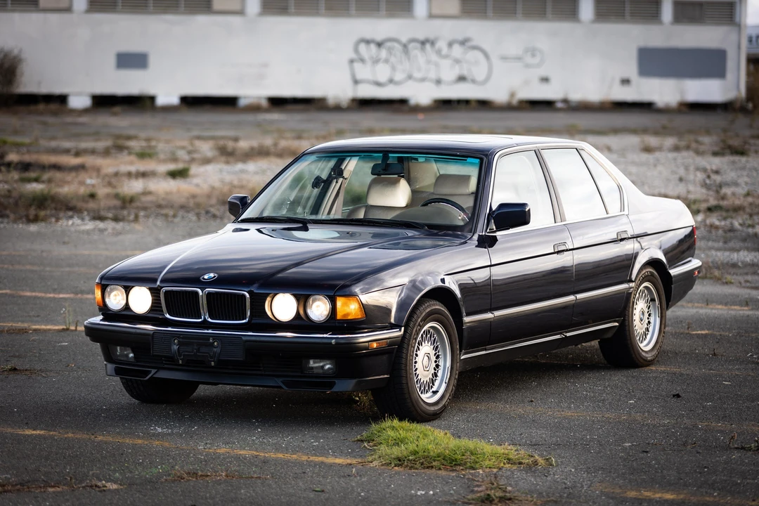 1994 BMW E32 7 Series - Image 9 of 31