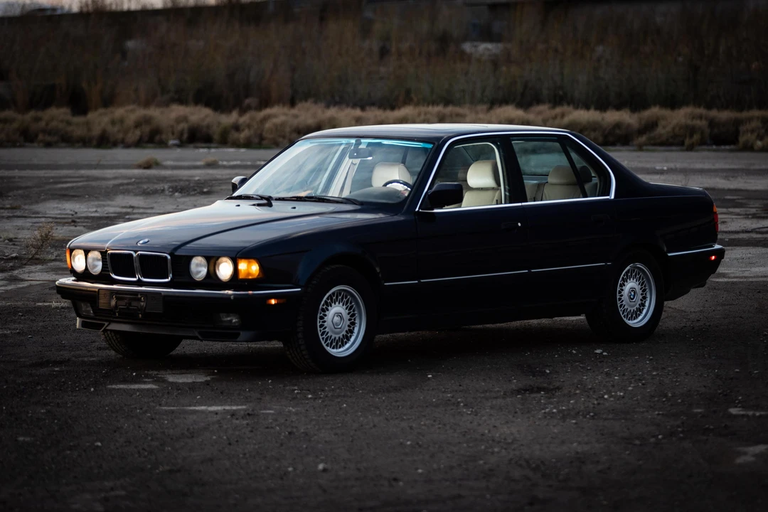 1994 BMW E32 7 Series - Image 23 of 31