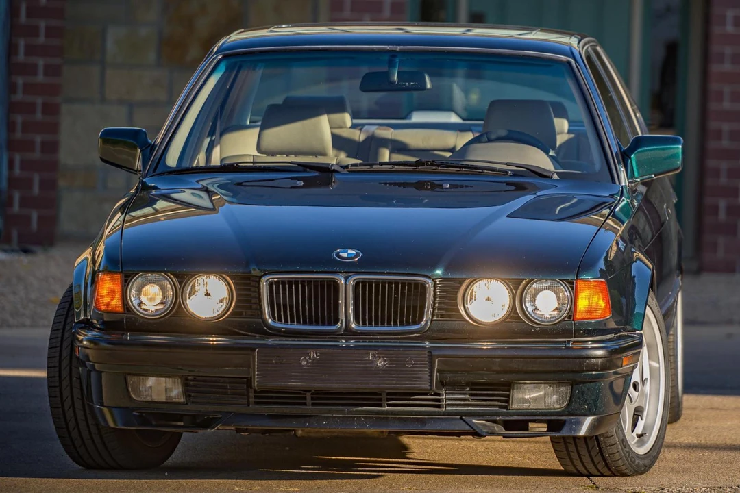 1994 BMW E32 7 Series - Image 2 of 31