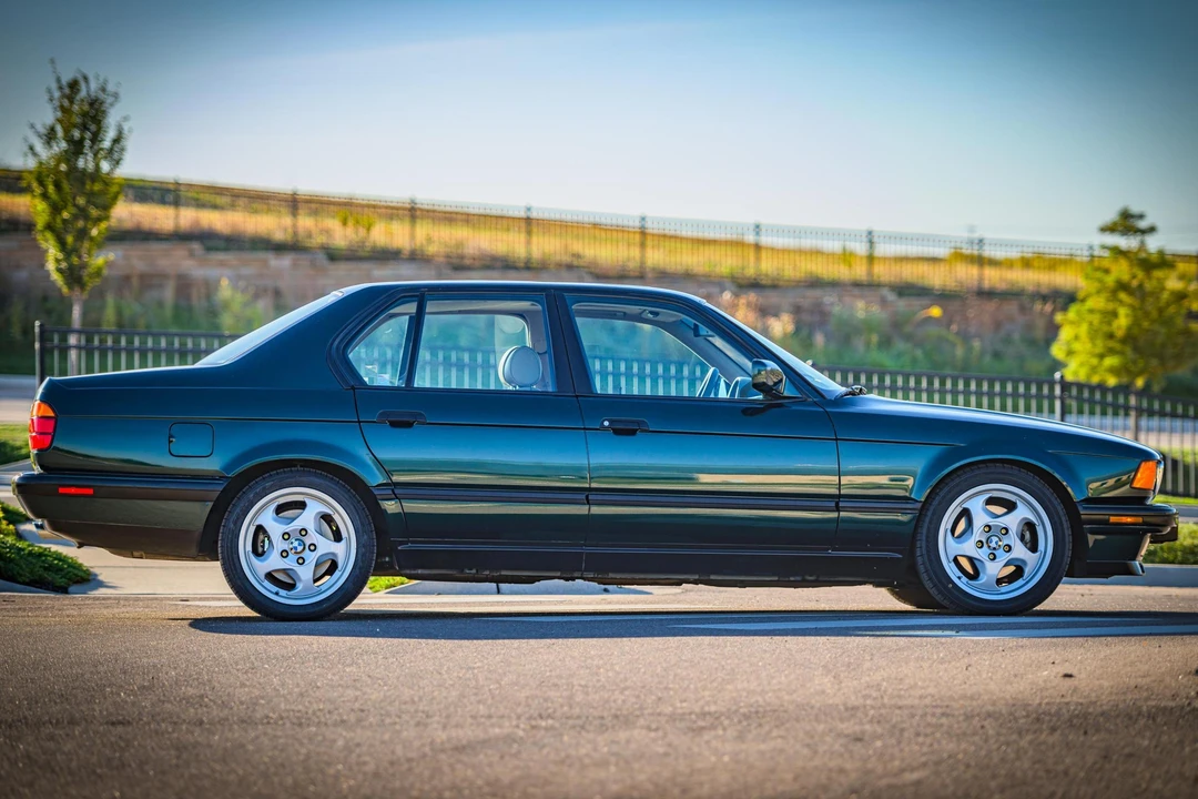 1994 BMW E32 7 Series - Image 3 of 31