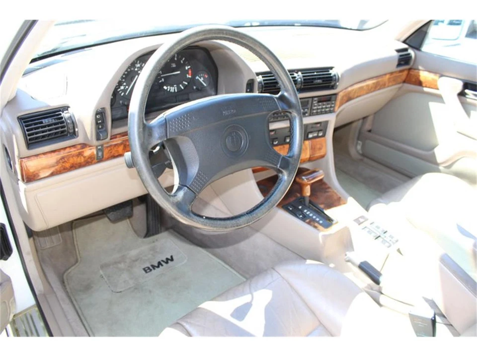 1994 BMW E32 7 Series - Image 9 of 15