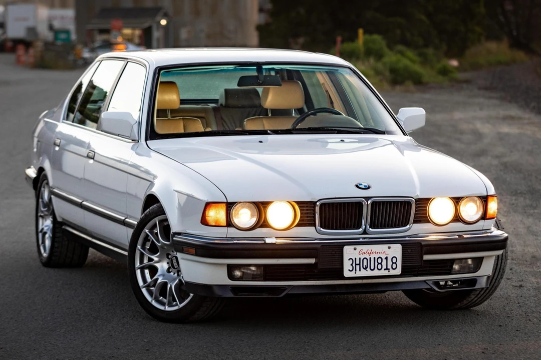 1994 BMW E38 7 Series - Image 2 of 31