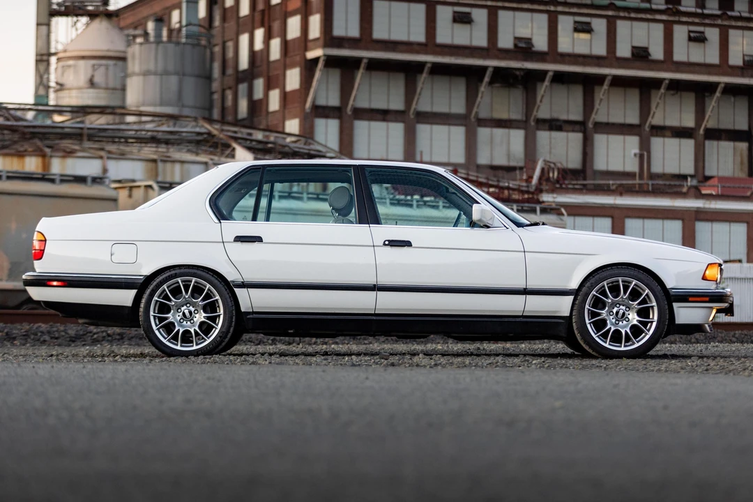 1994 BMW E38 7 Series - Image 3 of 31