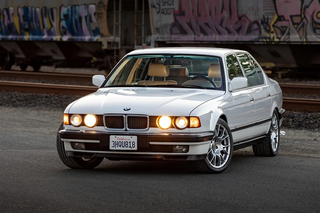 1994 BMW E38 7 Series - Image 12 of 31