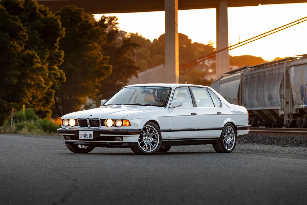 1994 BMW E38 7 Series - Image 19 of 31