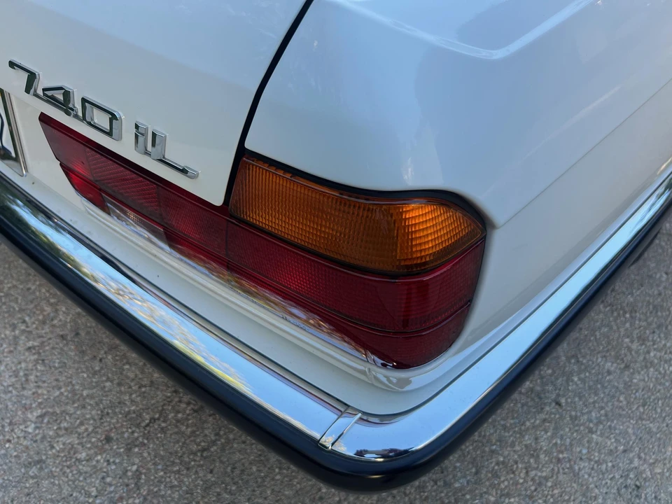 1994 BMW E32 7 Series - Image 23 of 31