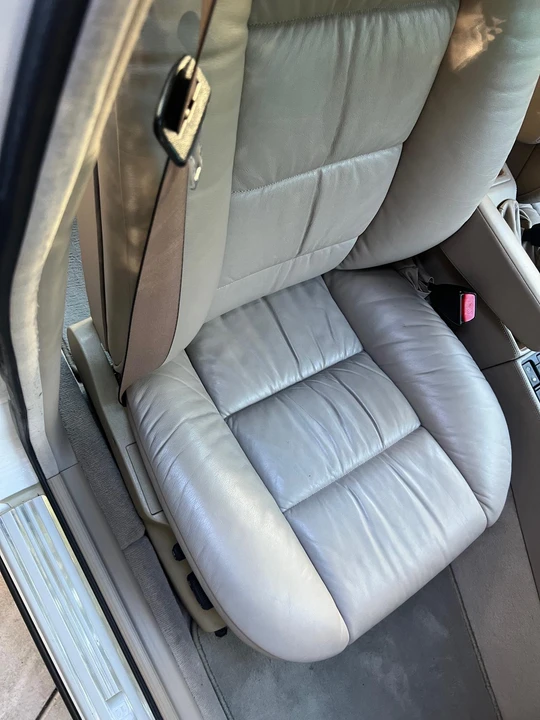1994 BMW E32 7 Series - Image 29 of 31