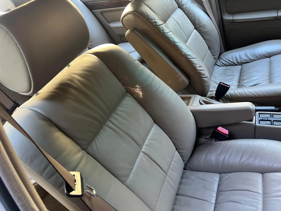 1994 BMW E32 7 Series - Image 30 of 31