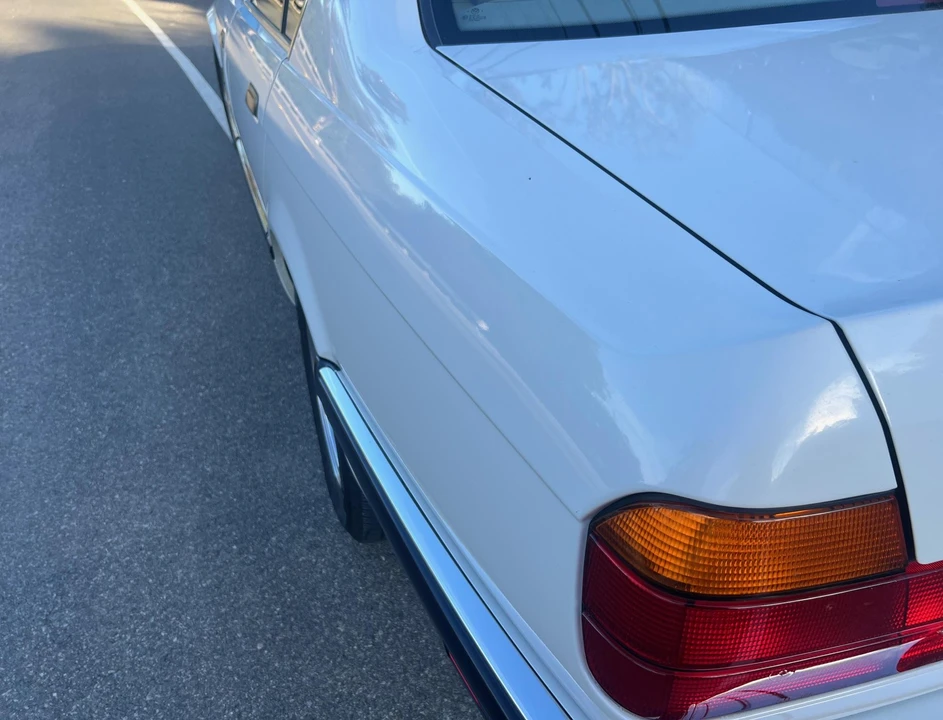 1994 BMW E32 7 Series - Image 21 of 31