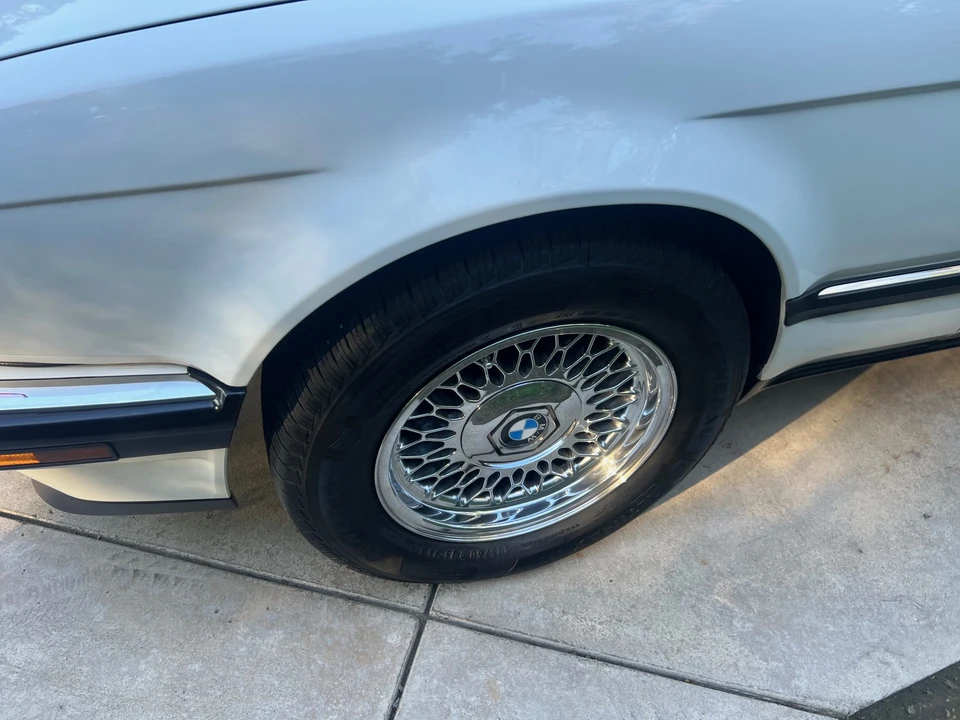 1994 BMW E32 7 Series - Image 26 of 31