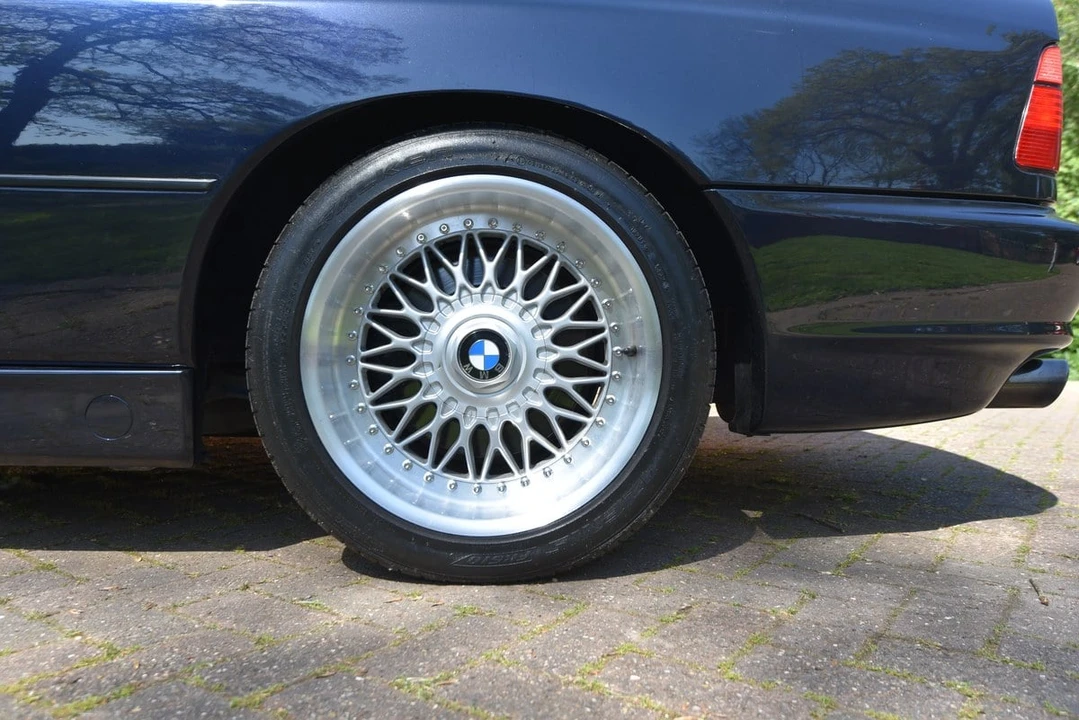 1994 BMW E31 8 Series - Image 12 of 30
