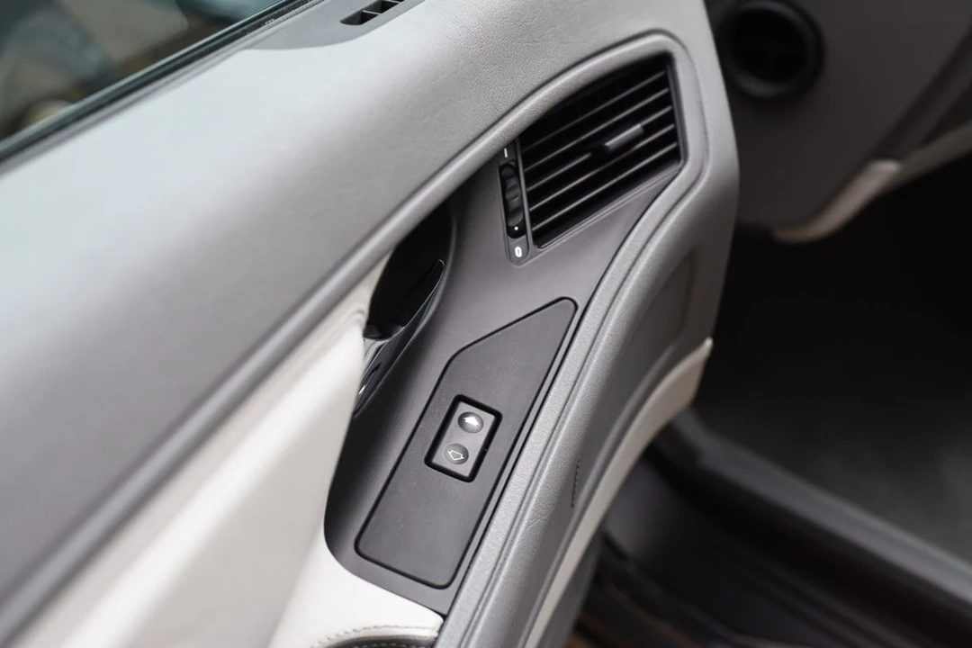 1994 BMW E31 8 Series - Image 30 of 30