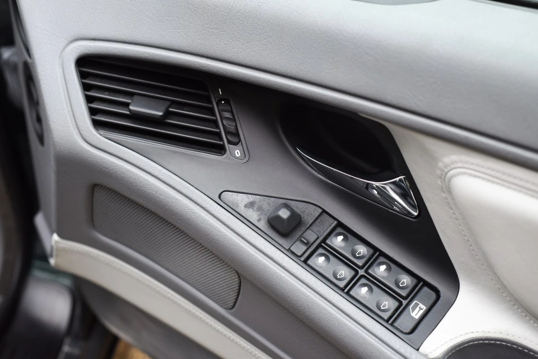 1994 BMW E31 8 Series - Image 26 of 30