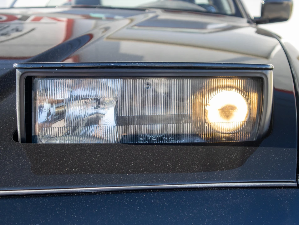 1994 BMW E31 8 Series - Image 15 of 31