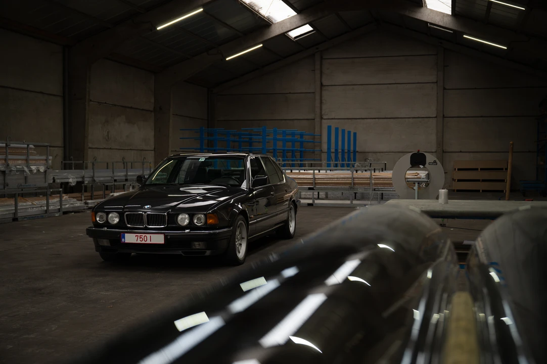 1994 BMW E32 7 Series - Image 12 of 31